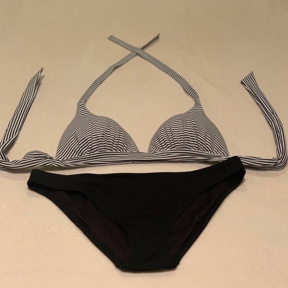Victoria’s Secret halter style bikini